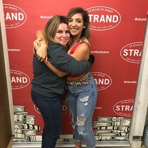 Meet your Posher, Monica